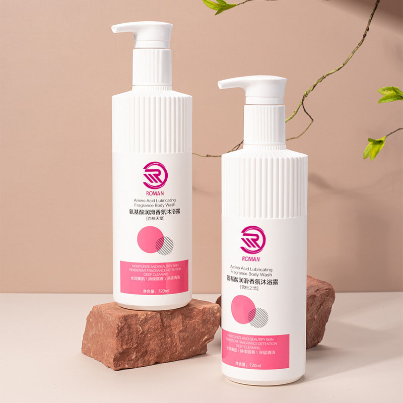 Kuuma valkoinen raidallinen HDPE-muovipullo aaltopahvilla suuttimella 500 ml 700 ml shampoo suihkugeeli kosteusemulsio pumpun korkilla Vietnam