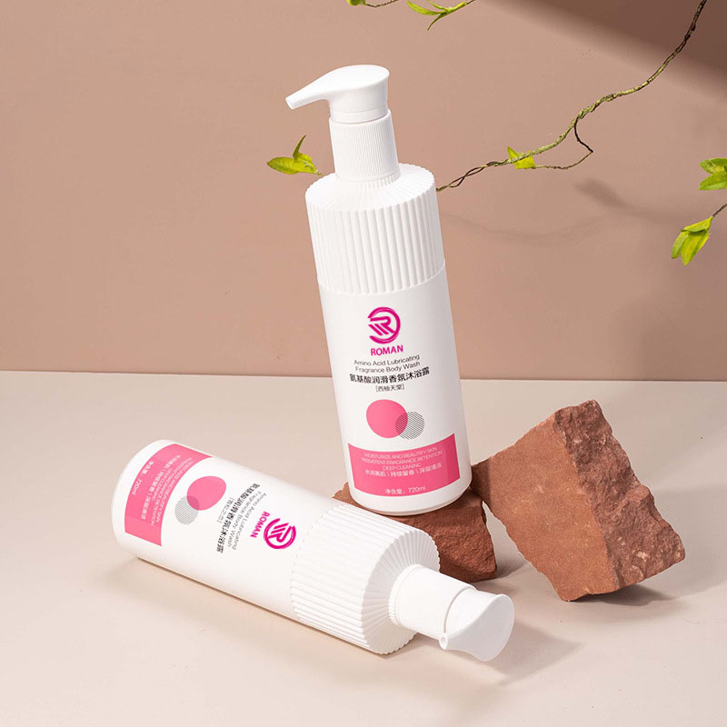 Kuuma valkoinen raidallinen HDPE-muovipullo aaltopahvilla suuttimella 500 ml 700 ml shampoo suihkugeeli kosteusemulsio pumpun korkilla Vietnam Kuuma valkoinen raidallinen HDPE-muovipullo aaltopahvilla suuttimella 500 ml 700 ml shampoo suihkugeeli kosteusemulsio pumpun korkilla Vietnam