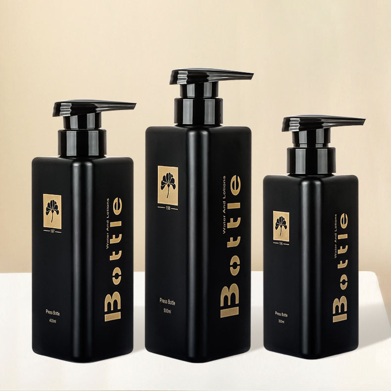 Uusi kolmion muotoinen muovinen tyhjä pullo kasvojenpuhdistusnesteelle tai ihonhoitovoidelle 100 ml 200 ml 300 ml 400 ml 500 ml kosmetiikkapullo Uusi kolmion muotoinen muovinen tyhjä pullo kasvojenpuhdistusnesteelle tai ihonhoitovoidelle 100 ml 200 ml 300 ml 400 ml 500 ml kosmetiikkapullo