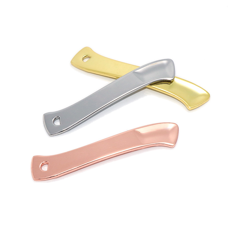 Kultametallinen Mini Pieni uudelleenkäytettävä kermainen kosmeettinen lastalla Kultametallinen Mini Pieni uudelleenkäytettävä kermainen kosmeettinen lastalla