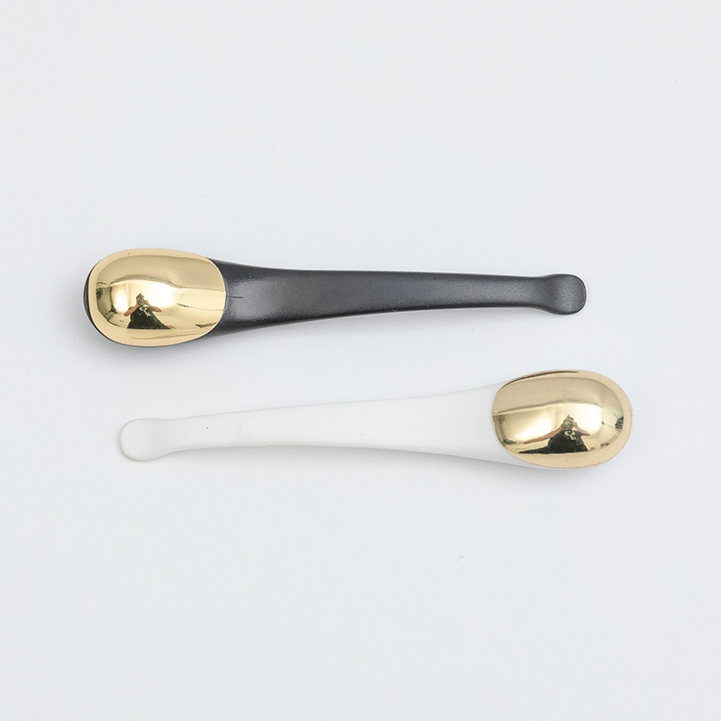 Gold Silver Cosmetic Spatula Scoop Korkealaatuinen Metal Face Eye Cream Lusikka Kauneus Meikki Kasvonaamio Lusikka Gold Silver Cosmetic Spatula Scoop Korkealaatuinen Metal Face Eye Cream Lusikka Kauneus Meikki Kasvonaamio Lusikka